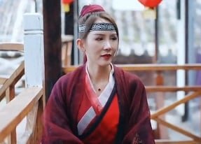 สามีของเธอโหยหาห้องของน้องสาว