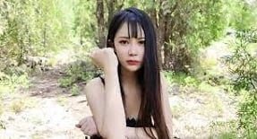 สาว ๆ ทำอุโมงค์เพื่อชำระคนรักของเธอ