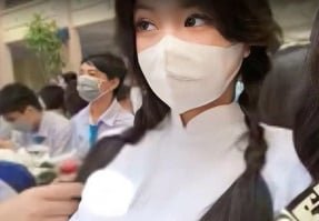 การบดขยี้ตุ๊กตาเพศ