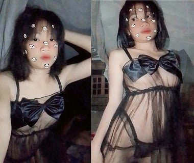น้องสาวสวยด้วยการสำเร็จความใคร่ด้วยผมเรียบยาว