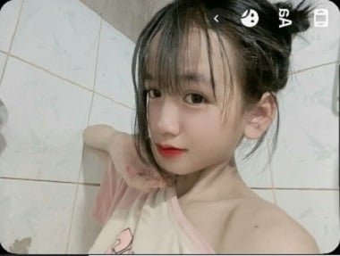 ตัวอย่างเช่น: vo thi thu trang มีขนาดใหญ่และลามก